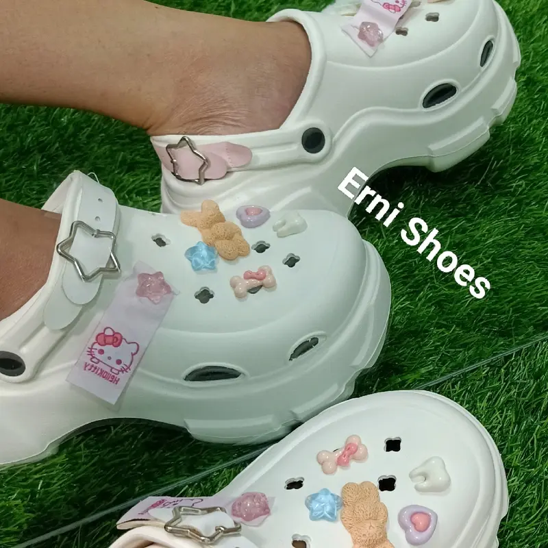 Sendal Baim EVA  Rubber Jibbit Hello Kitty Terbaru Tinggi 8 CM Ready Dua Warna Karet Putih Insol Hitam  Sandal Wanita 5