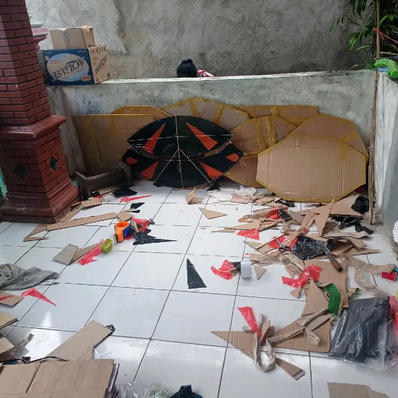 layang2 gapangan ceper siap terbang t 75cm L 85 cm 3