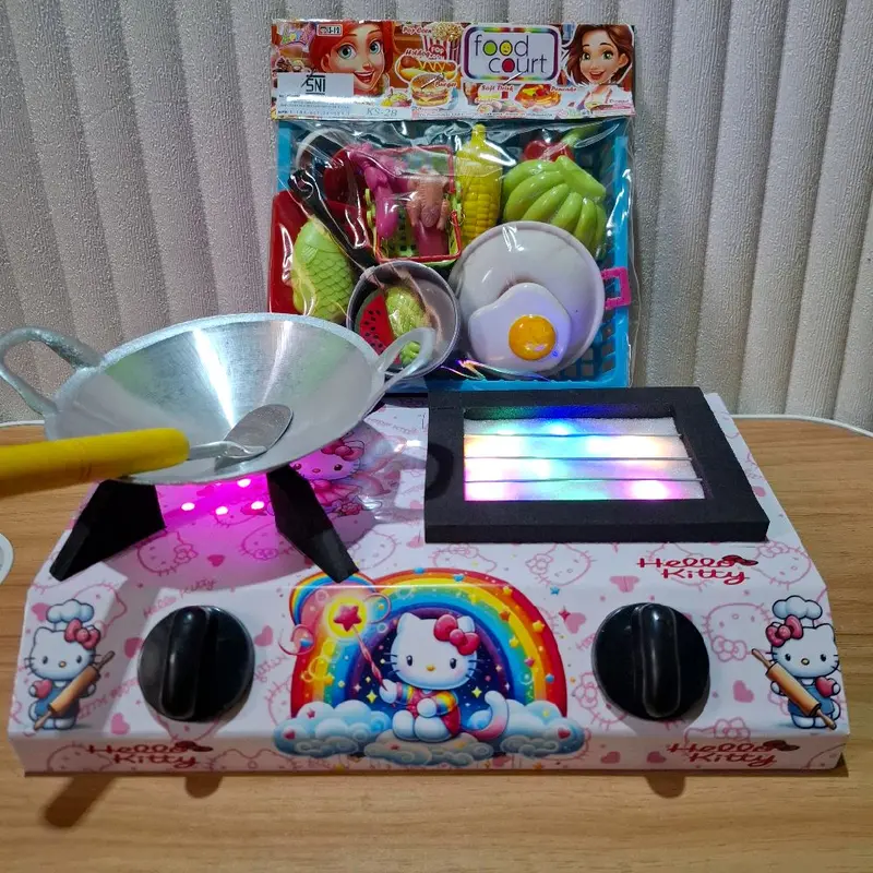 Mainan Masak Masakan Mini 1 Set Anak Hello Kitty dengan Kitchen Set Kompor Mini 2 Tungku dan Lampu LED - Toys dapur  miniatur mainan jualan Hadiah 3