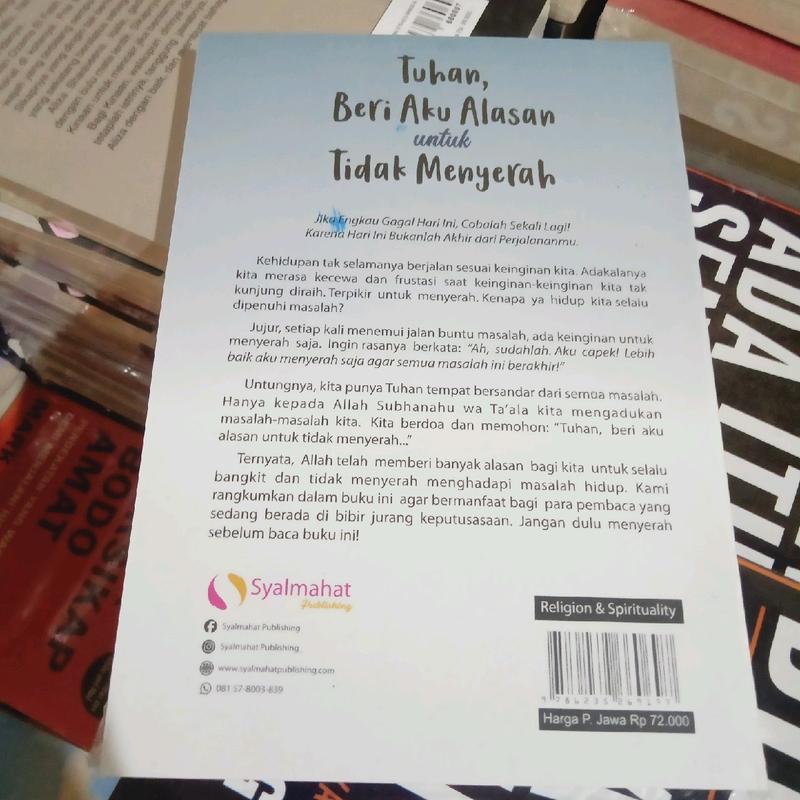 Buku Motivasi TUHAN BERI Aku ALASAN untuk Tidak Menyerah 2