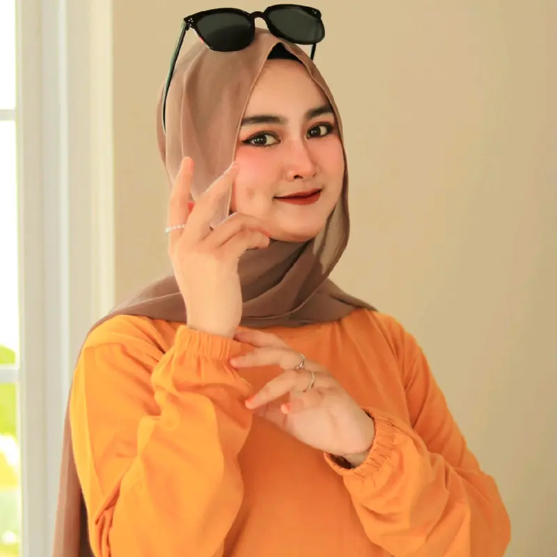 Atasan Kaos Tunik polos  Merah Maroon wanita Dewasa Muslim terbaru lengan panjang tangan serut karet  Kerah oblong variasi belah Samping bahan Kain katun Combed 24s  Nyaman Tebal premium import Hitam Basic Atasan Tunik 3