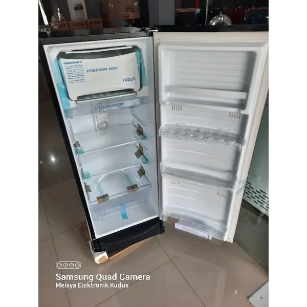KULKAS 1 PINTU AQUA AQR D190 LK 4