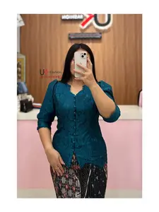 Atasan Semifrancis Kancing Depan