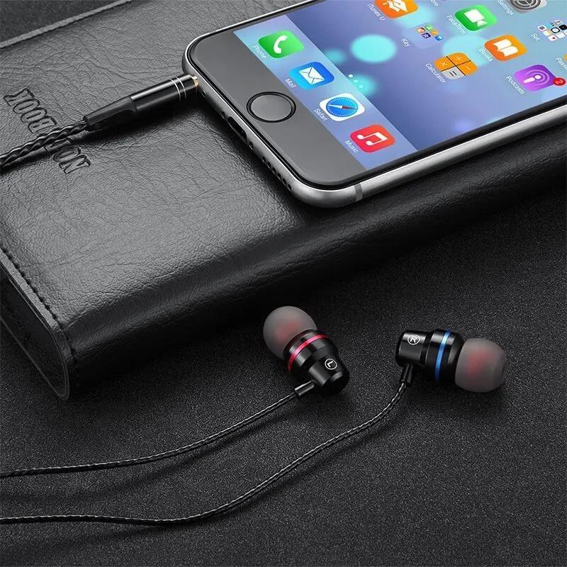 Earphone wire. Telinga kabel, di telinga dengan mikrofon, bass, telinga stereo yang setia tinggi, telinga olahraga headset Headphone Handsfree Subwoofer Hitam Earphone wire. Telinga kabel, di telinga dengan mikrofon, bass, telinga stereo yang setia tinggi, telinga olahraga headset Headphone Handsfree Subwoofer Hitam