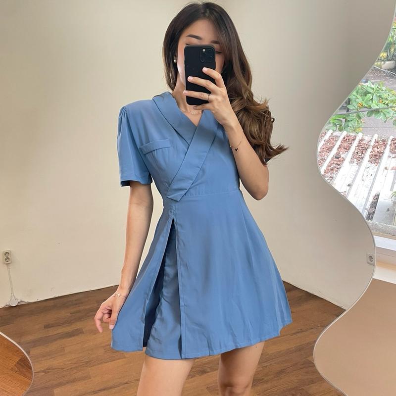 Set Safira slit cotton 185/set Set Safira @185/set material : safira (soft, adem n super flowy)  Bust (LD) 100cm  pinggang ada karet Setelan 4