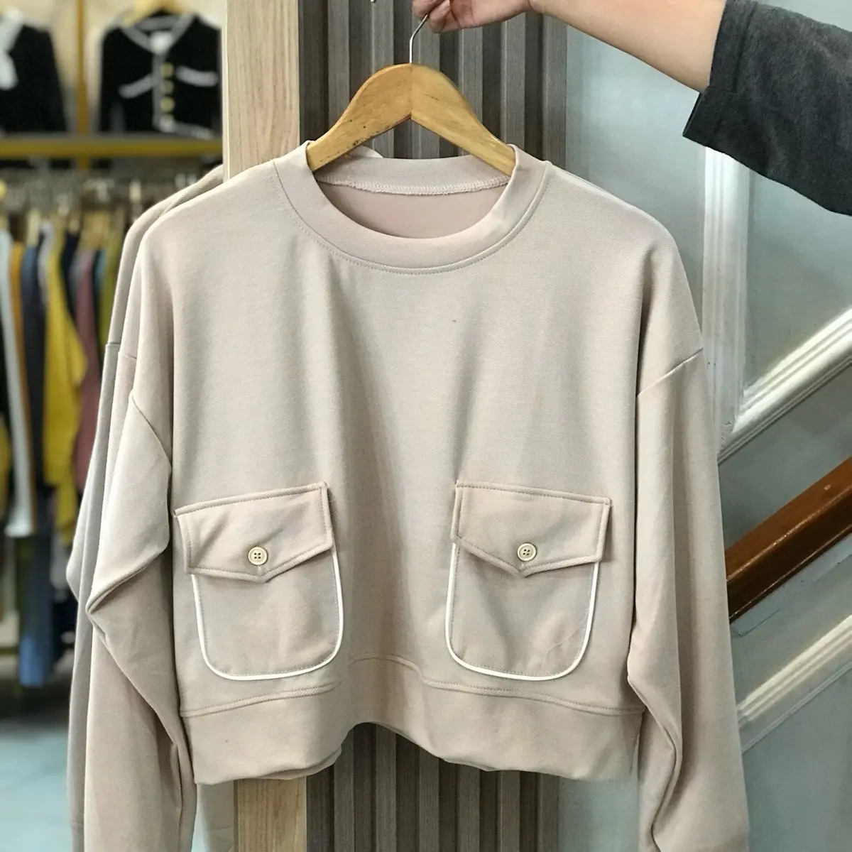Atasan/Sweater venti saku Wanita Baju
