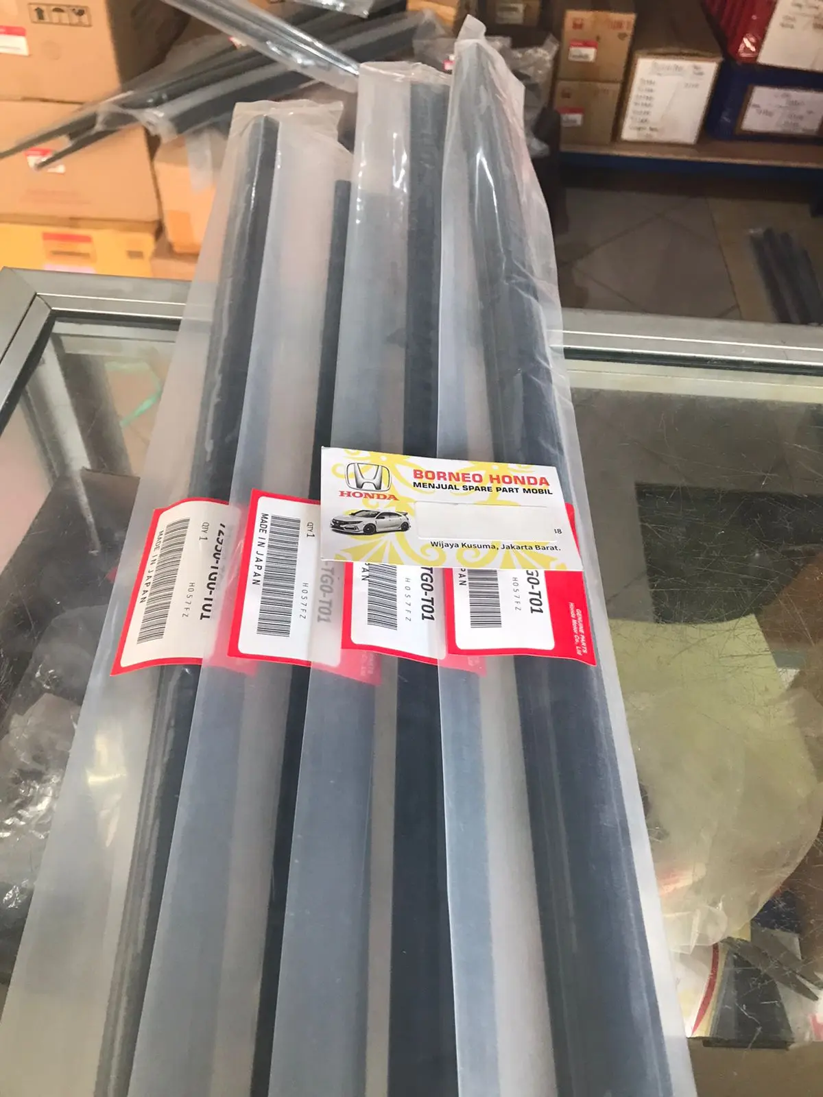 LIST PELIPIT KACA LUAR MOLDING KARET PINTU WATER STRIP JAZZ GE8 S RS 2008 - 2013 HONDA 72410-TG0-T01 72450-TG0-T01 72910-TG0-T01 72950-TG0-T01 SEJAJAR SPION MOULDING ASSY DOOR LIS LYS