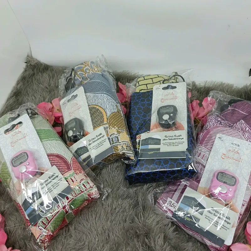 10 Pcs Souvenir Haji / Umroh / Tahlil / Tasyakuran, Termasuk sajadah travel jumbo,Tasbih Digital/tasbih 33 butir, dan Kartu Ucapan Muslim polosan zk hitam musim semi white 2