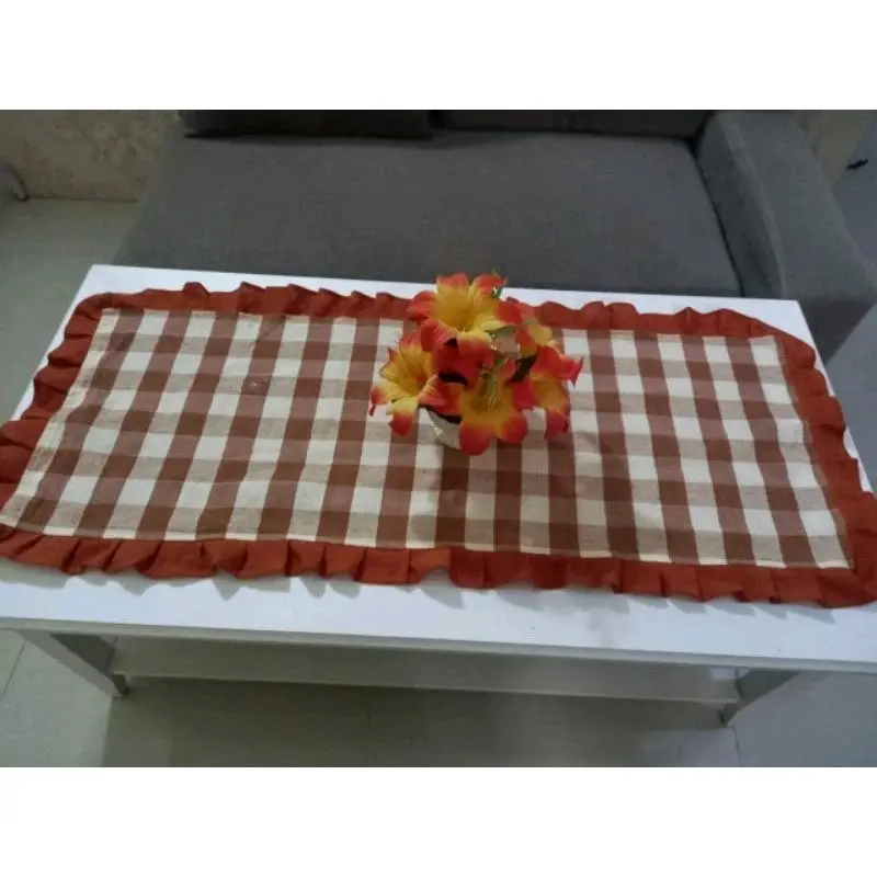 Taplak meja tamu tenun motif kotak kotak