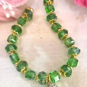 emerald bloom bracelet hand craft