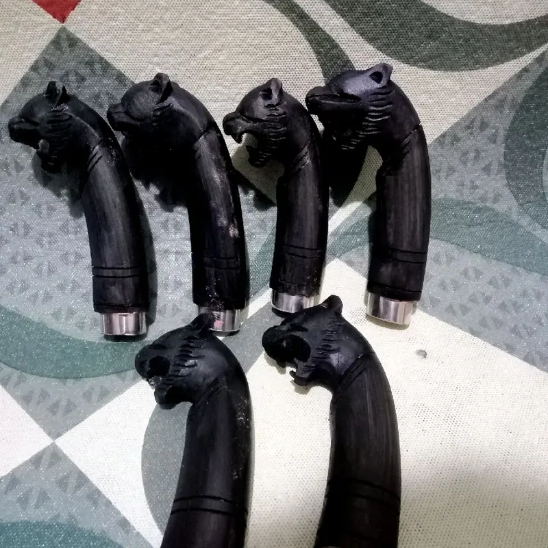 gagang atau pegangan 12cm golok rasa mala murah seni ukir macan  hitam elegan bahan kayu rasamala 2