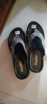 Product Review of Sandal Wedges Wanita Kekinian/ Sandal Wedges Wanita Model Jepit Manik-Manik Terbaru from E**s 0