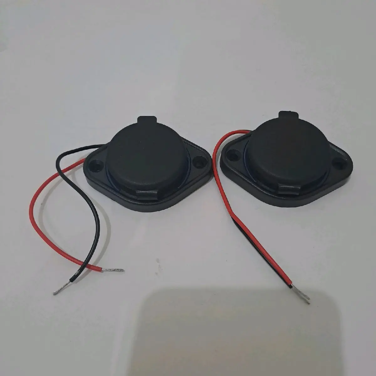Charger USB 3.0 Aksesoris FashCharger - Mengisi Daya Perangkat Elektronik Anda dengan Cepat dan Efisien - Baterai