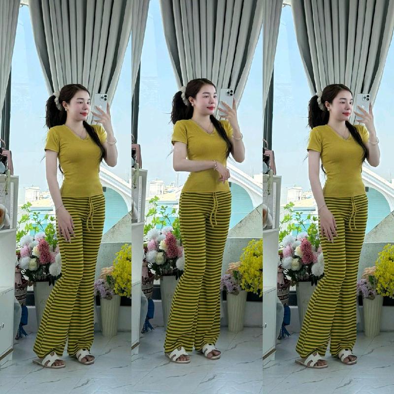 Set Bộ Thời Trang Quần Ống Loe Sọc Áo Cổ Tim Lai Bầu Fom Ôm Body 2 size 55 & 65kg