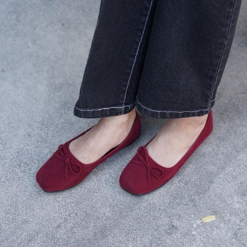 Raitalexander - Anna Red Suede Flatshoes 1
