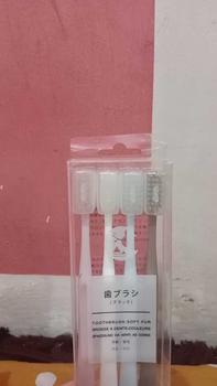Product Review of Sikat Gigi Toothbrush 4 pcs Lembut Bersih Dental soft Tooth Brush Gusi from S**n r**w 0