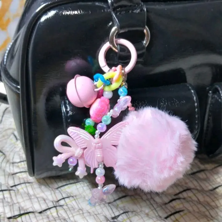 Bag charm pompom gantungan tas kunci kekinian Aksesoris Keychain