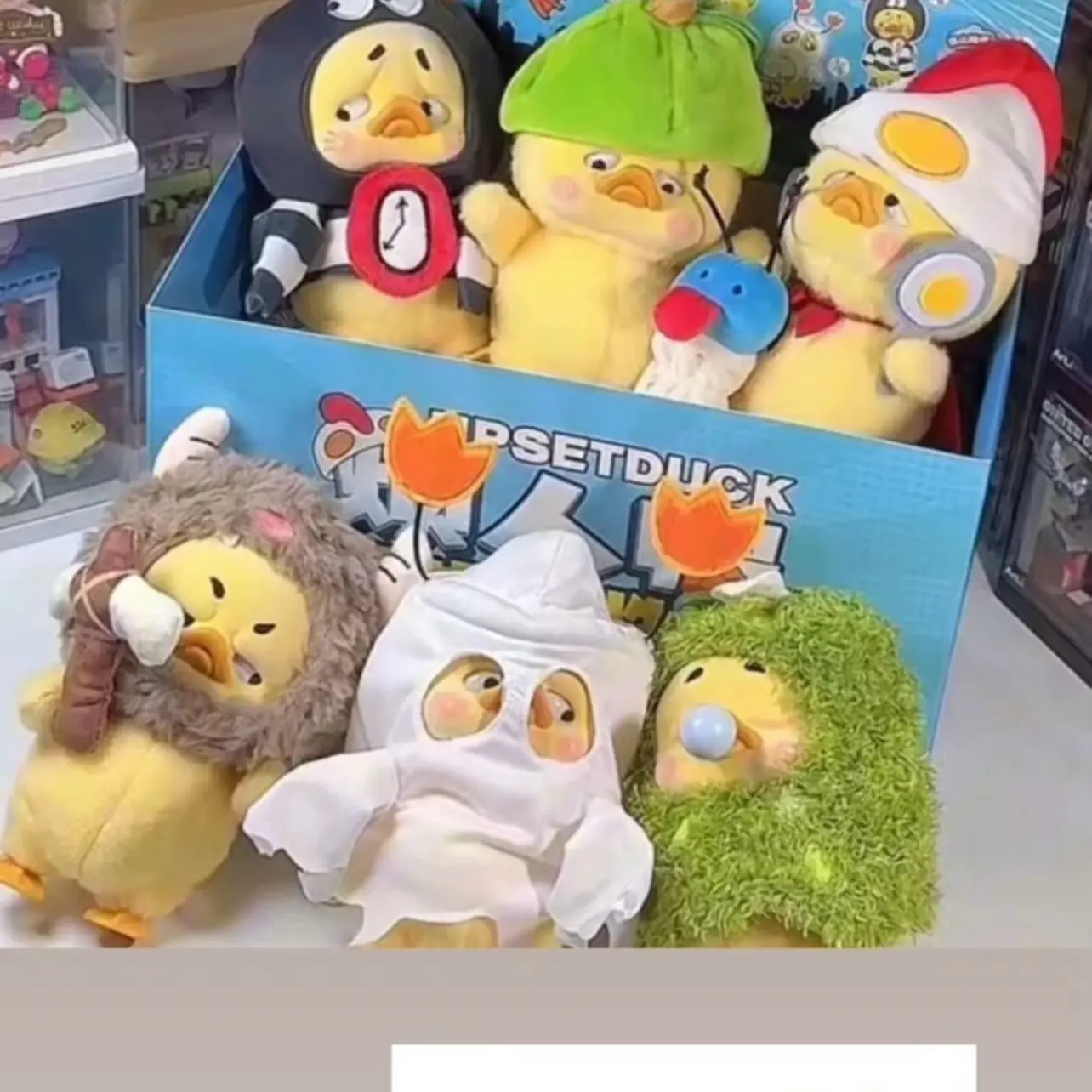Boneka Upsetduck V3 Terbaru Original 100% - Koleksi Lucu-Lucu Sangat Menarik dan Menggemaskan - Dolls, Toys Asli