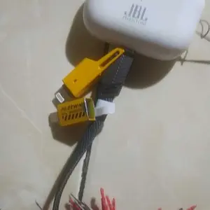 YESPLUS Kabel Data Multi fungsi YS-899 4-1 Berbahan Besi Pengisian Cepat 65 Watt USB C USB A Ponsel Lighting Panjang Cable Charger