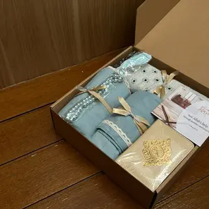 Mukena Set Sajadah Hampers Mukena Murah Souvenir Pengajian Kado Ulang Tahun Cewek Hampers Lebaran Idul Fitri Kado Wisuda Mukena Travel Mukena Traveling Pouch Mini Mukena Dewasa Promo Hampers Cewek Hadiah Ulang Tahun Kado Wisuda