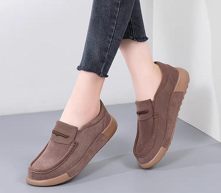 Shoecenter Sepatu Wedges Slip On wanita Tipe 1138 3