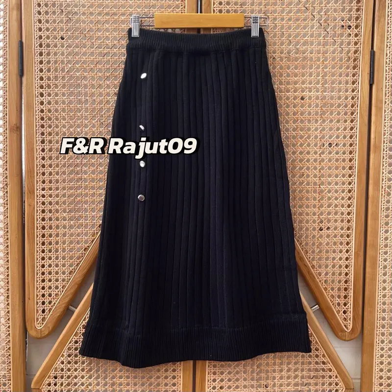 Alexa Rok Span Knit Rajut Pendek Premium Wanita Motif Kancing Jalur Kekinian 3