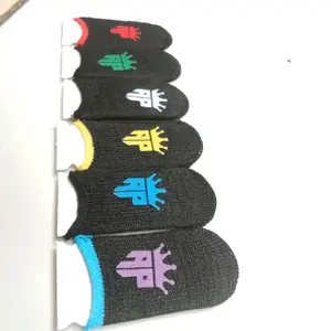 AP King Sarung Jempol Game Kualitas Super dengan Desain Raja Hitam dan Merah