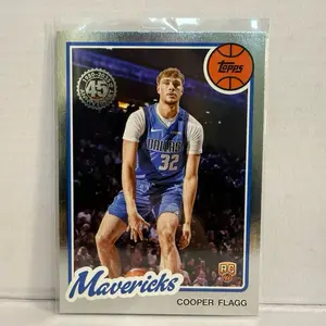 Cooper Flagg silver 45th anniversary topps 2025 rookie card kartu basket