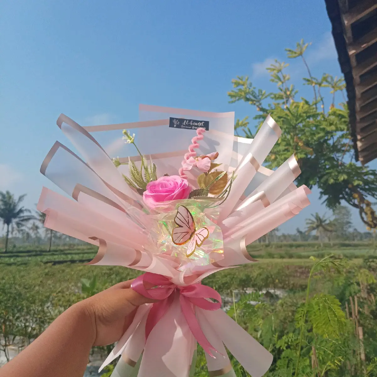 Buket bunga artficial ukuran kecil //buket bunga//cocok buat hadiah,ulangtahun //hadiah wisuda