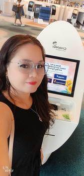 Product Review of Anti-blue light color-changing glasses, filtering UV400 ultraviolet rays, fashionable metal frame, large frame and high appearance, slimming and smooth appearance from c**💚 1