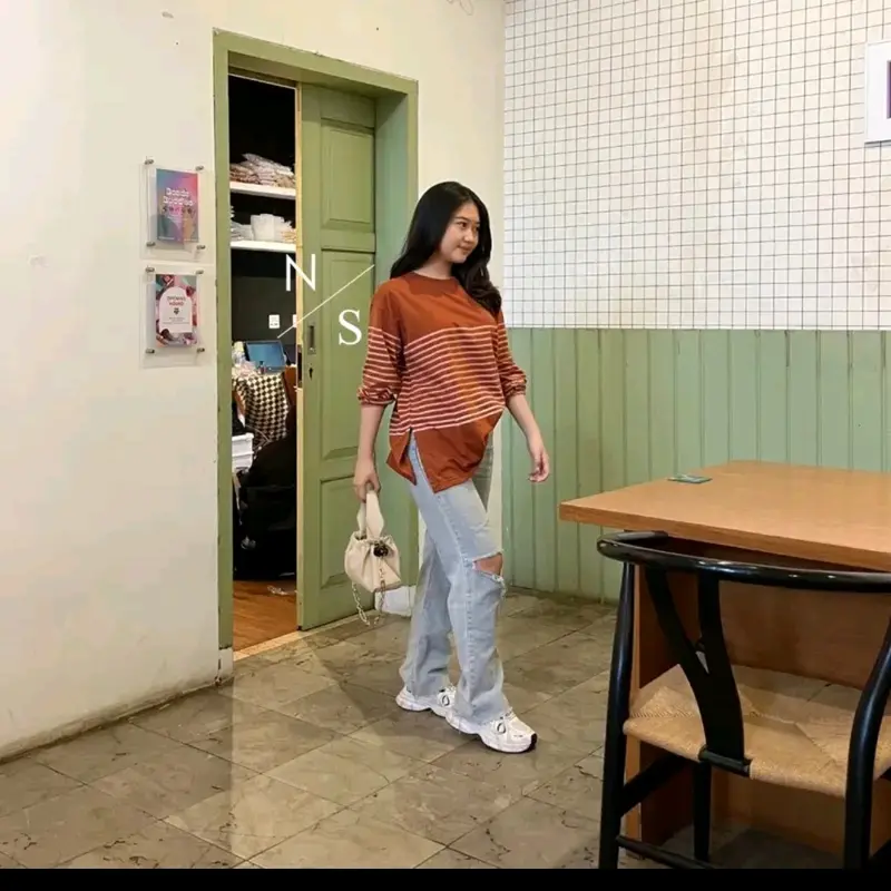 Atasan wanita salur lengan panjang bahan katun combed 24s daily zig zag baru Hanya Rp58.000! 6