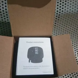 Vita Perangkat pintar yang dapat dikenakan di pergelangan tangan Pemantauan tekanan darah dan detak jantung Layar digital Keluaran suara berbahasa Indonesia Pengisian daya Tipe-C