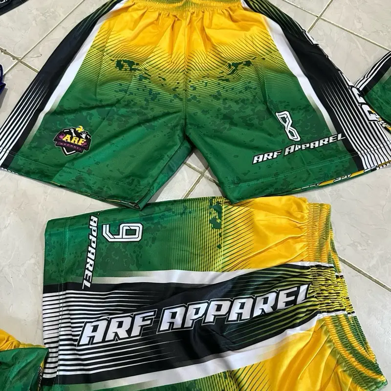 Hijau gradasi kuning