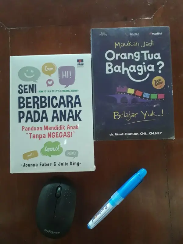 paket 2 buku maukah jadi orang tua bahagia dan seni berbicara pada anak 0