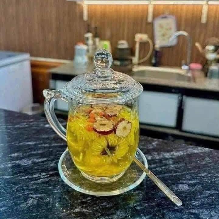  Ly thuỷ tinh có nắp dùng pha trà nóng có nắp 350ml-385ml 