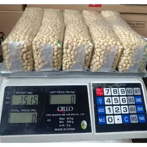 Wisca Kacang Kupas Asli Tuban 10pck isi 300gr Camilan Sehat Gurih Lezat Sertifikasi SPP-IRT Kualitas Tinggi