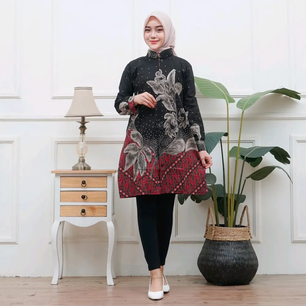 Tunik Anggrek Hitam