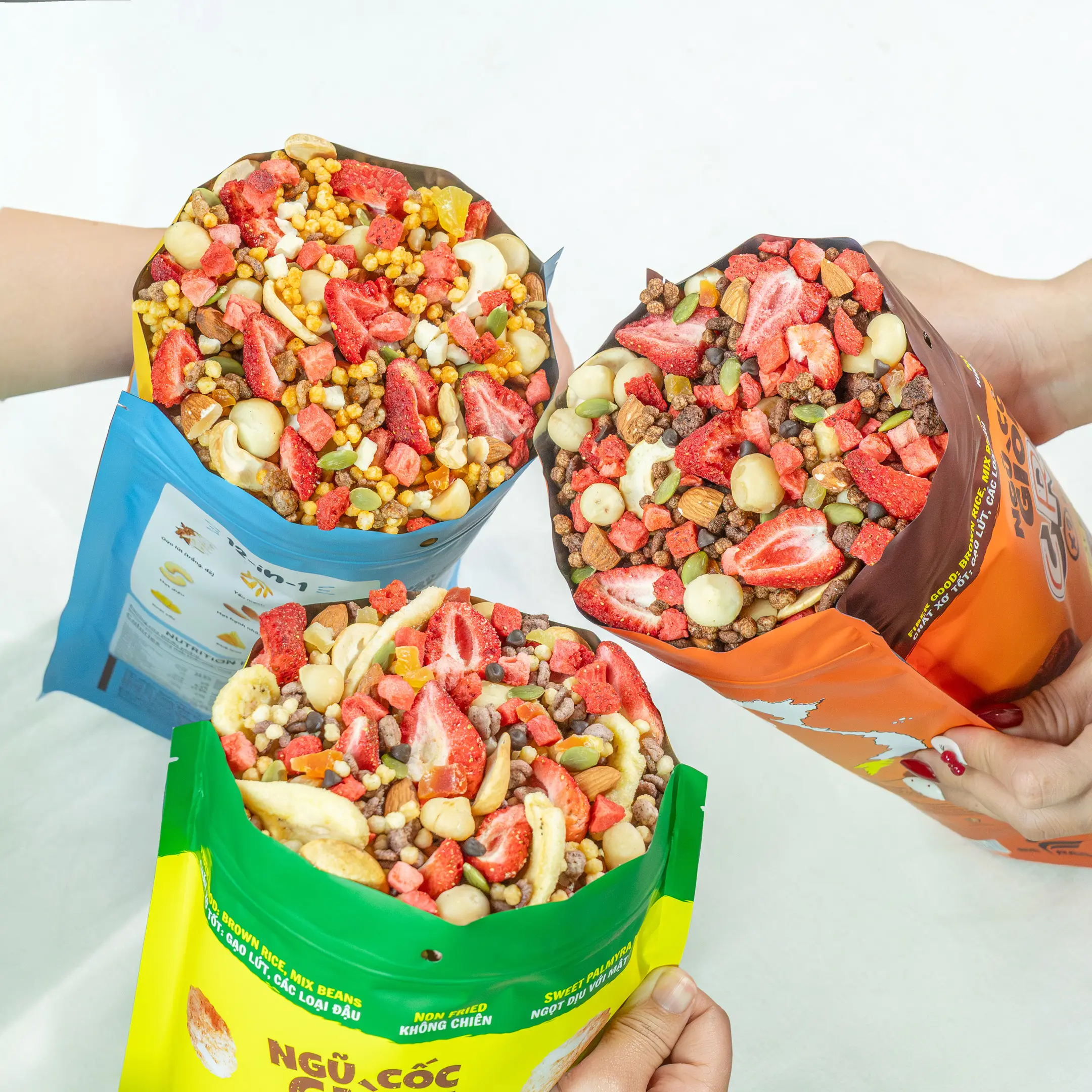 [ĐỦ VỊ] Hạt Ngũ Cốc Giòn Mix 30% Hạt, Trái Cây Sấy Granola Gạo Lứt Ăn Liền, Ít Đường Befresco Food