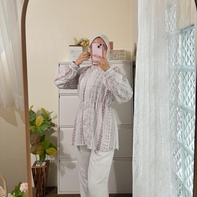 Bricia_label - VANYA BLOUSE / blouse motif / blouse floral / blouse karet perut 2