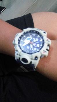 Product Review of LICARR Jam Tangan Pria Olahraga Analog-Digital Fashion Tahan Air Santai Kuarsa Jam Tangan Cowok Original Merek Stopwatch 9528 from N**R 0