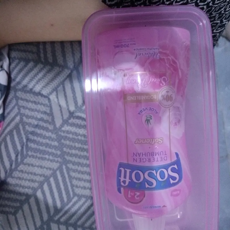 DETERGENT CAIR SOSOFT 700ML BONUS KOTAK LIMITED EDITION 5