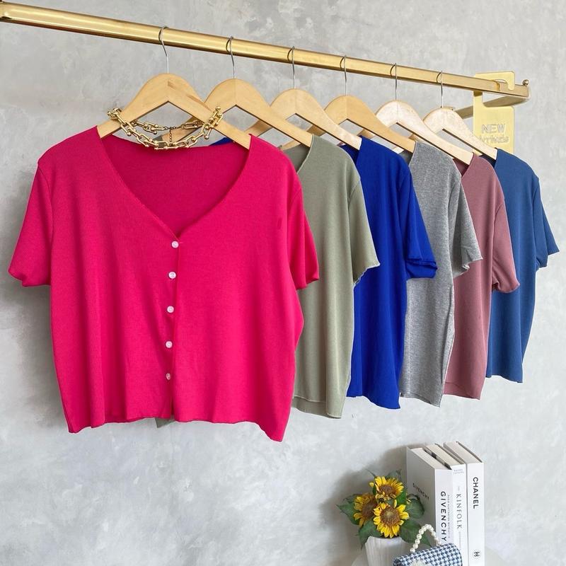 Jayantiacc • Dania Knit Top Vneck Button Atasan Vneck Wanita Kancing 1