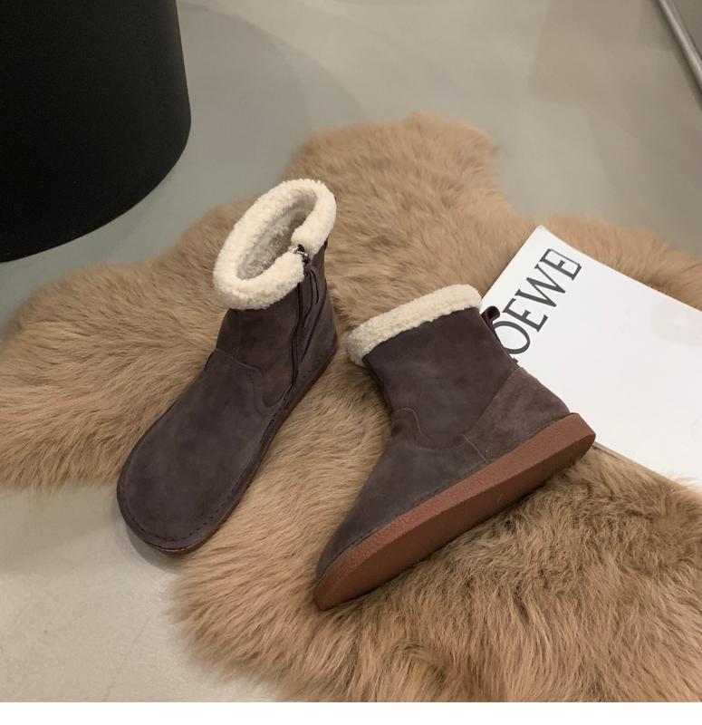 Product Introduction of Winter New Flat Snow Boots Women's New Trend Mid Calf Boots Plus Warm Fashion Cotton Shoes Fur Leisure Footware 22