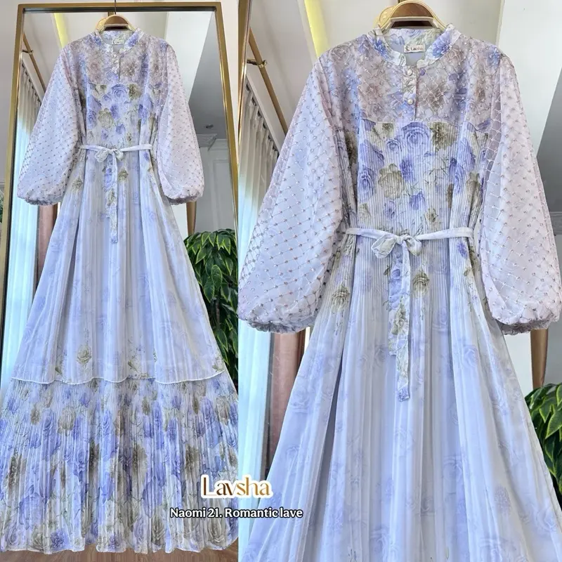 Naomi 21. Romantic lave