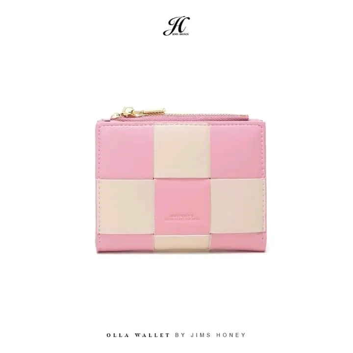 DETAILS: Bahan : Kulit Sintetis Grade A Size kondisi tertutup: 12 x 2 x 9,5 cm Size kondisi terbuka: 18 x 12 cm Size Box : 13,5 x 3,5 x 11,5 cm  Berat : 170 gr 8