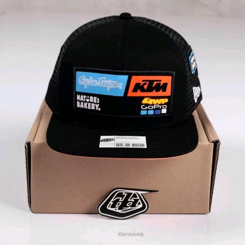TOPI PRIA TOPI SNAPBACK TOPI KTM TOPI MOTOR CROSS TLD KTM TEAM (BLACK) TOPI PROTAPER TOPI 100% TOPI FOX Trucker 1