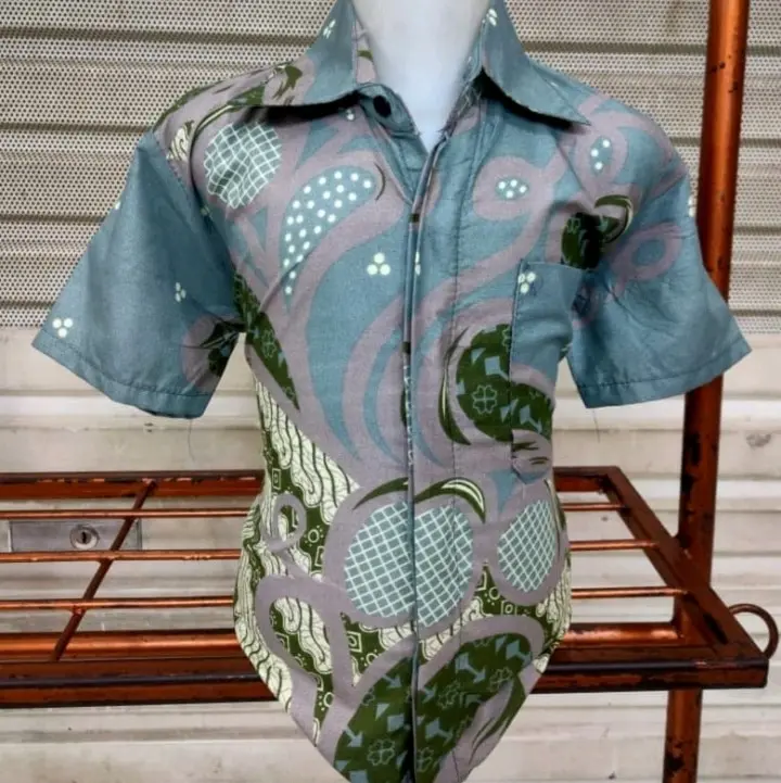 Kemeja Batik Anak Lengan Pendek Bahan Katun Mikro 3