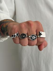 Set de anillos para hombre estilo punk color plata, 4 piezas con diseño vintage de estrella, regalo de joyería para fiestas, uso diario y vacaciones