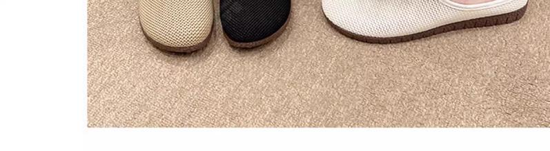 Product Introduction of 2025 New Summer Women's Closed - Toe Half Slippers. These mesh - ventilated, versatile and wearable - outdoors sandals feature an ethnic style, inspired by traditional Laobeiing cloth shoes. 5