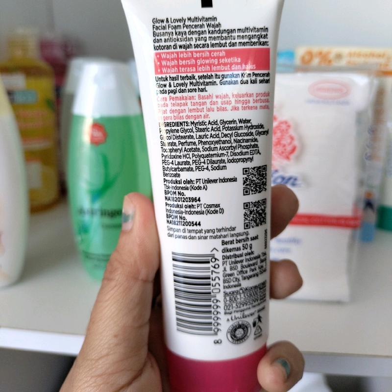 Fair&Lovely Brightening Facial Foam 1